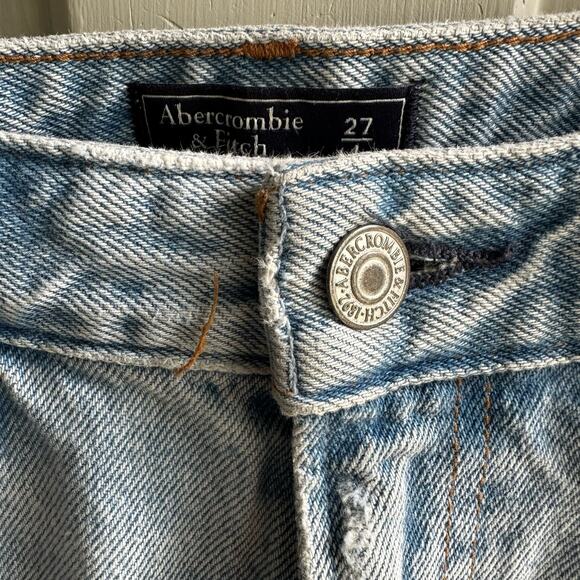 Abercrombie & Fitch Annie High Rise Girlfriend Jeans - Picture 9 of 10